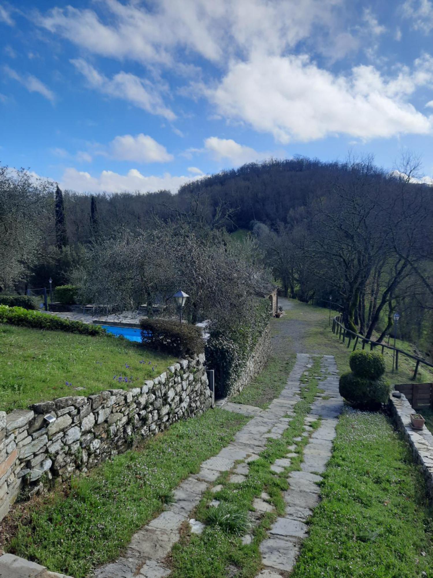 Borgo Livernano Radda in Chianti Exterior photo